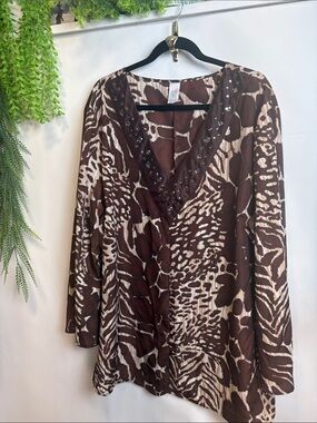 Source Unknown Brown and Cream Animal Print V-Neck Tunic with Stud Accents